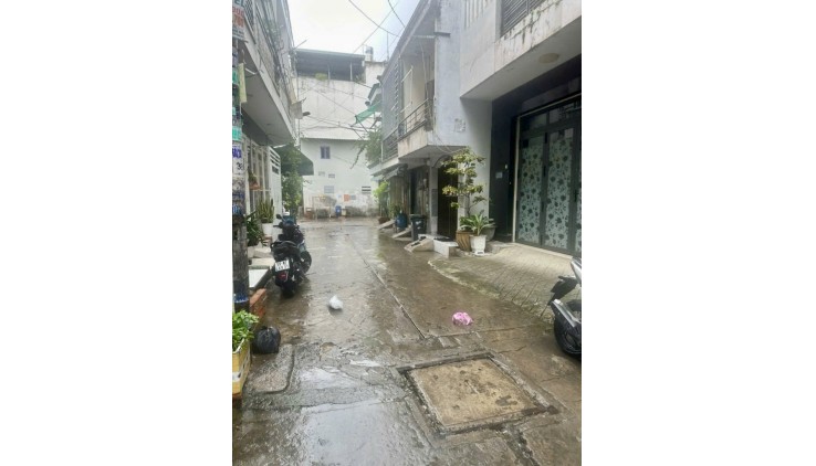 LÊ VĂN QUỚI, 32M2, 3 TẦNG 3PN, HẺM 6M THÔNG, GIÁ CHỈ HƠN 3 TỶ